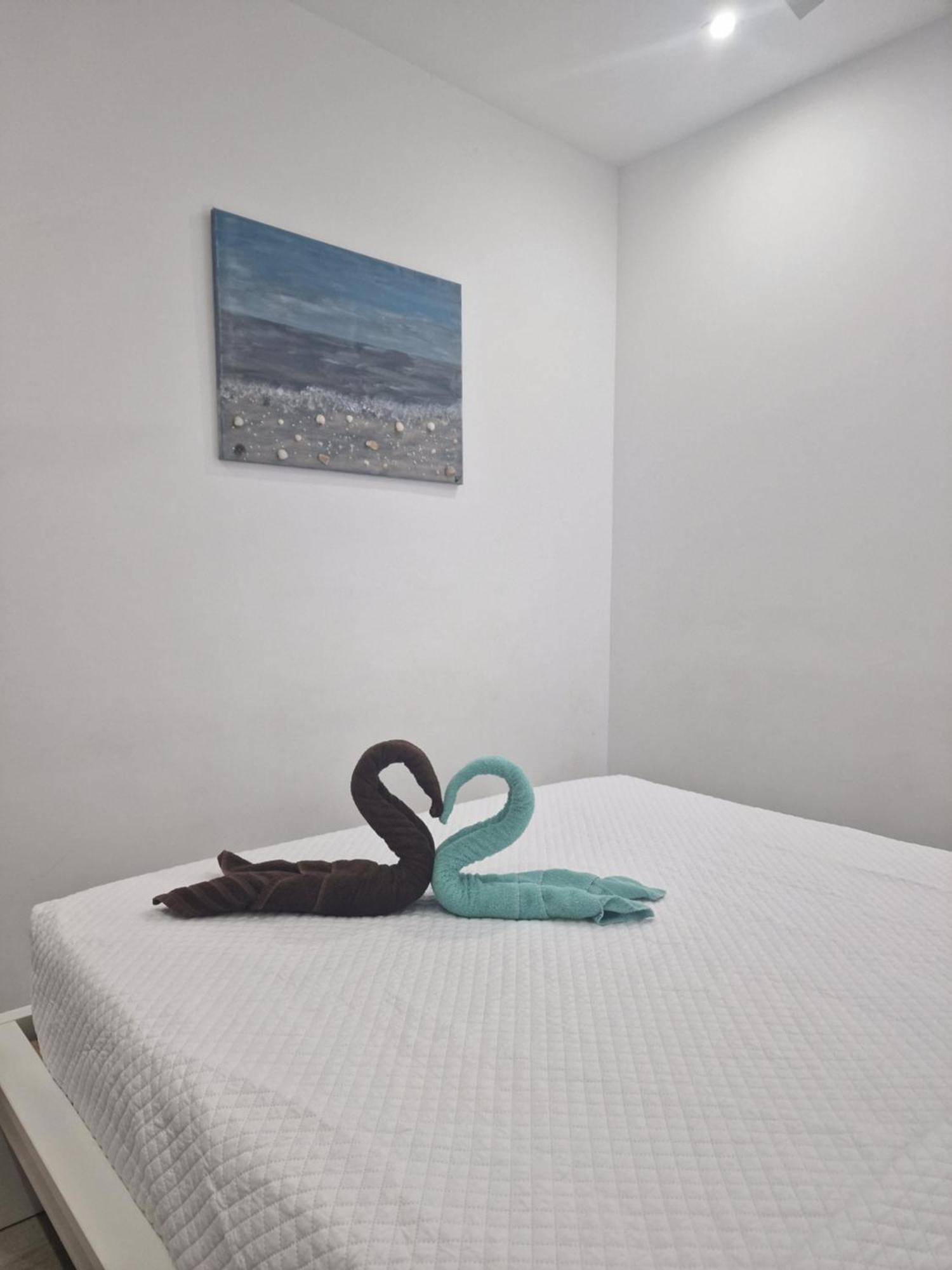 Barcelona,Apartamento Con Terraza Appartement L'Hospitalet de Llobregat Buitenkant foto